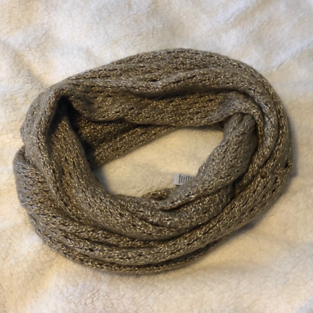 Nine West infinite scarf